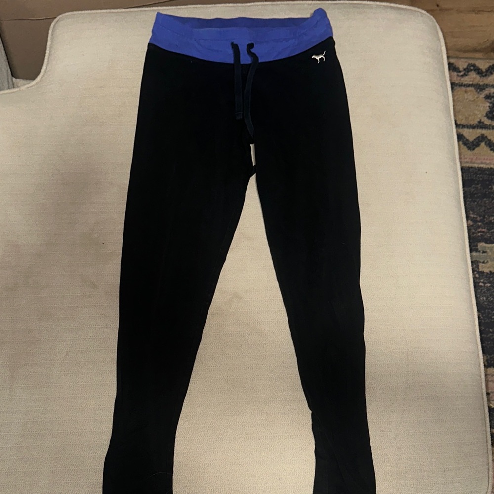 PINK Victoria's Secret Leggings in Black and Blue